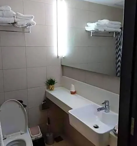2br Portovita North Tower 4* Манила